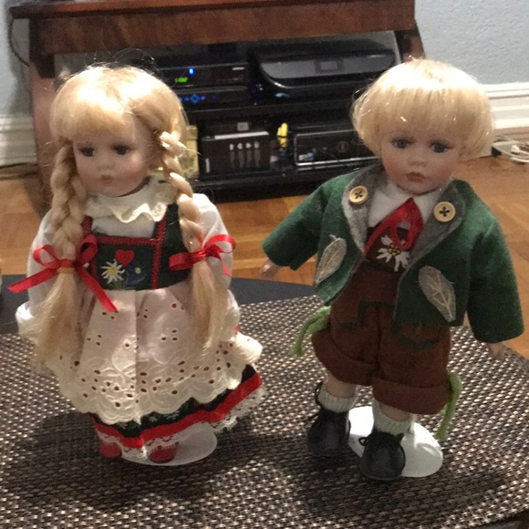 selling porcelain dolls
